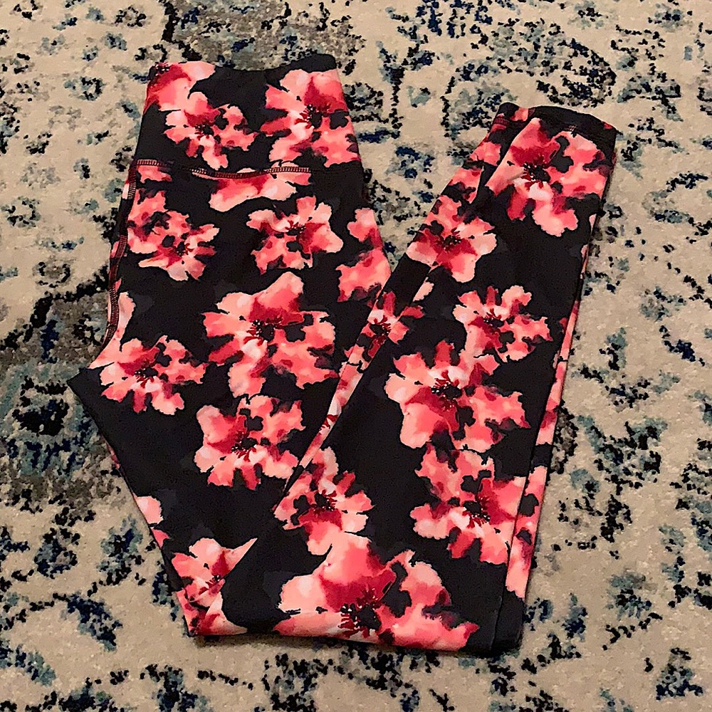 Gray and Pink Floral Old Navy “Go-Dry” Workout Leggings